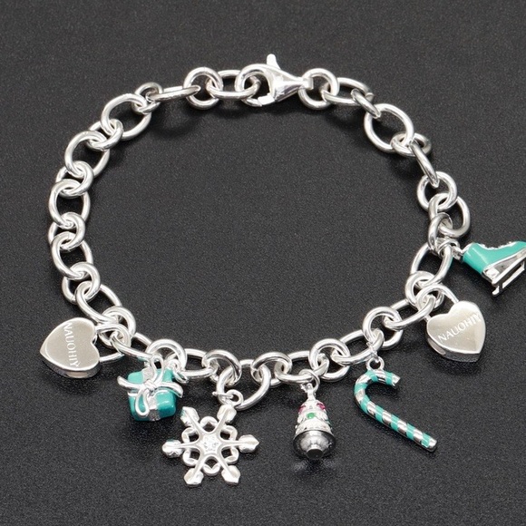 Meet the Posher Jewelry - Tiffany Christmas-themed bracelet